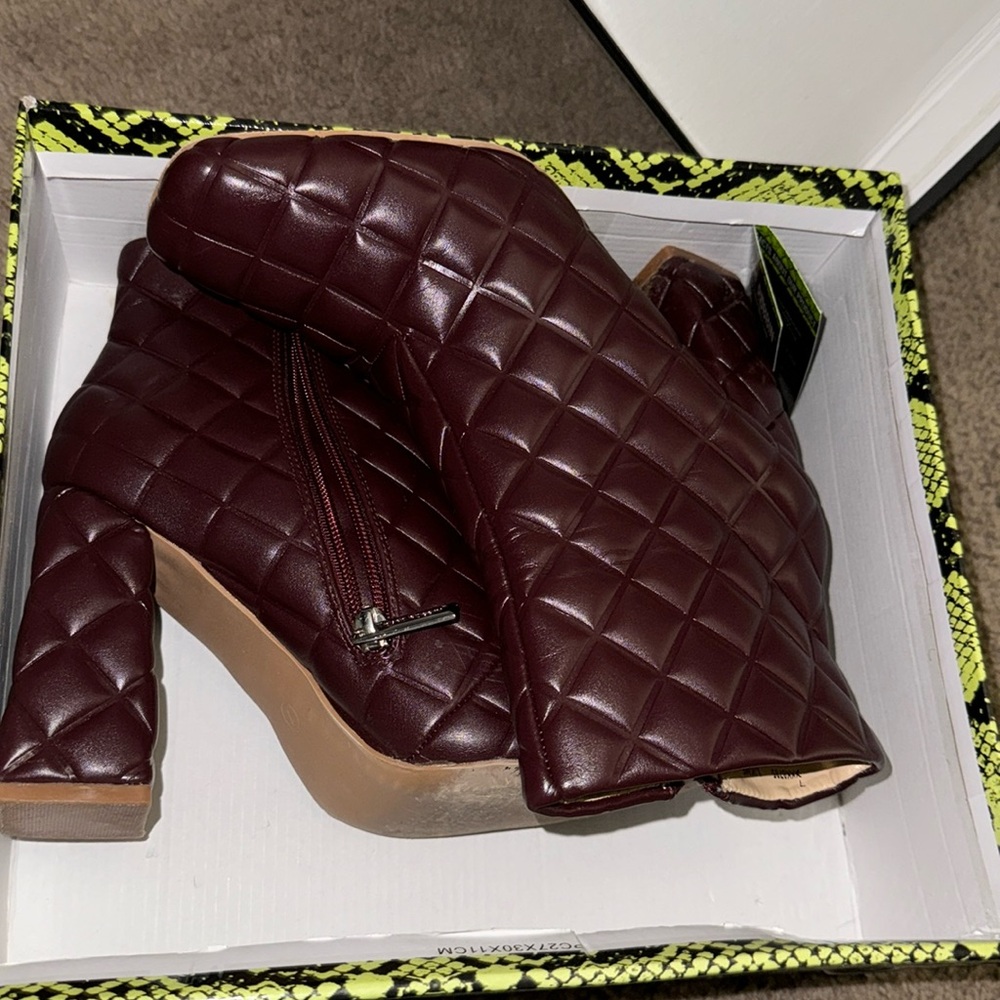 Cape Robbin Likeme Chunky Pointed toe booties